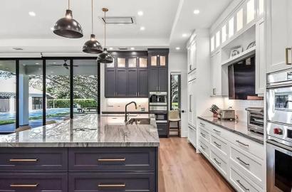 4 bedroom apartment at Grand Rapids, Michigan