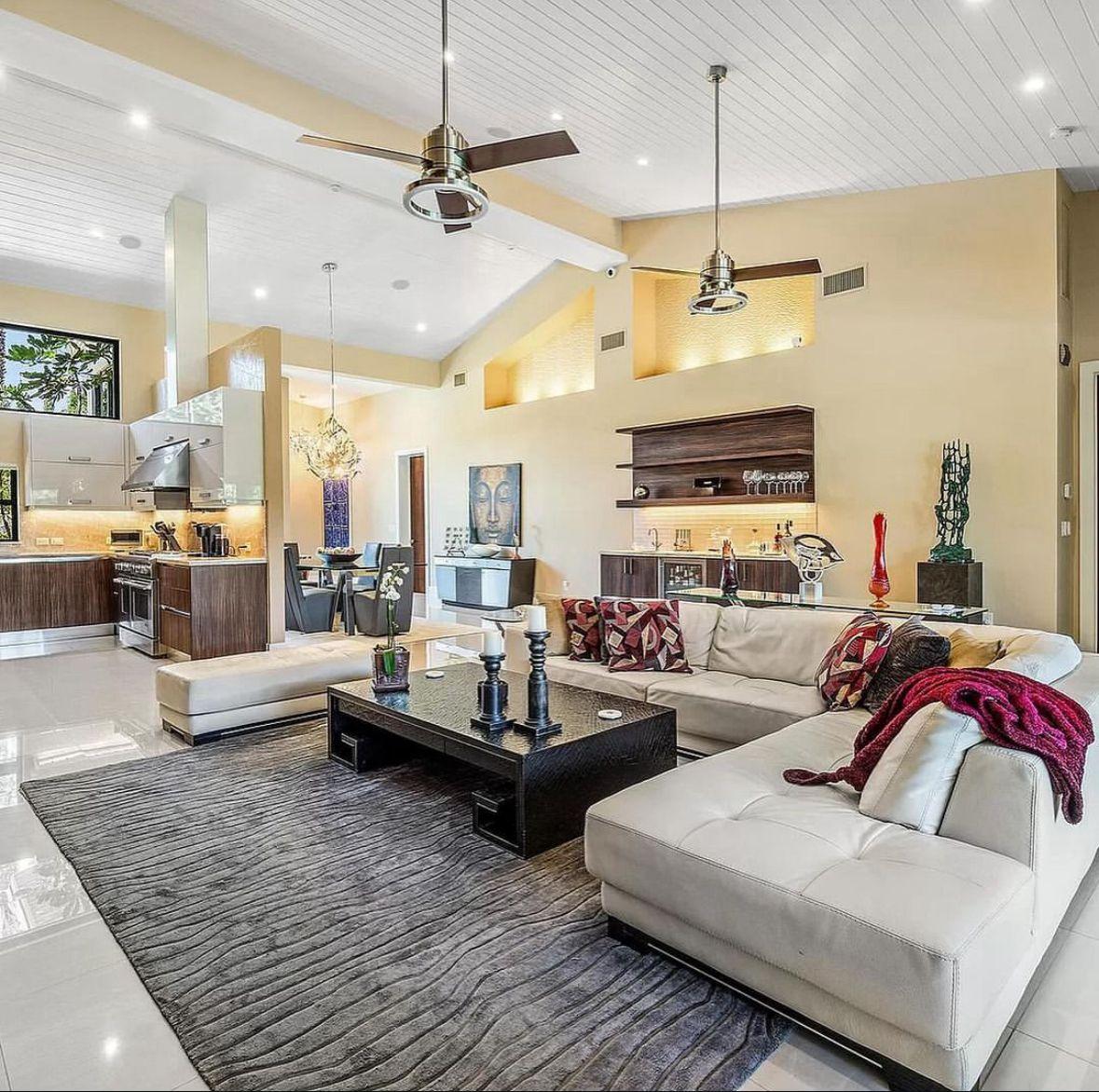 4 Bed Rooms Aparment in Carolina