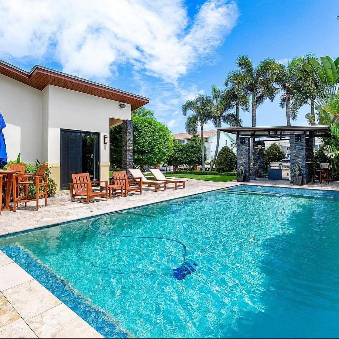 4 Bed Rooms Aparment in Carolina